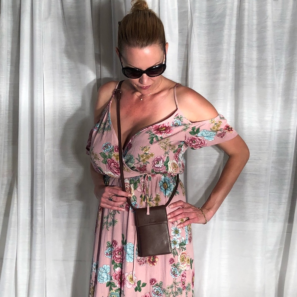 BEAUTIFUL brown COACH WALLET ON A STRAP